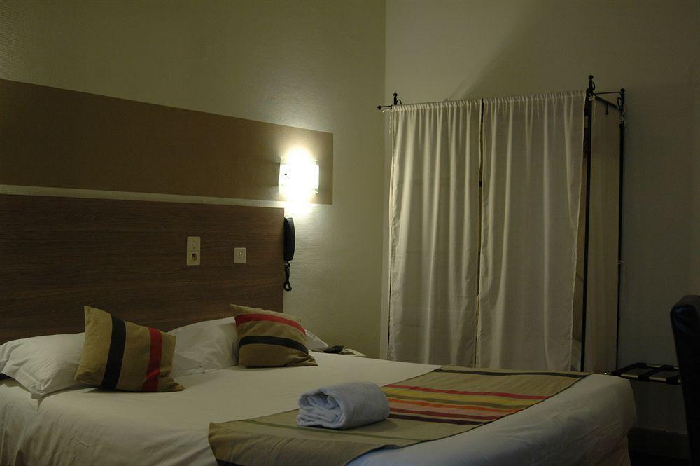 Hotel Cote Patio Ним Экстерьер фото