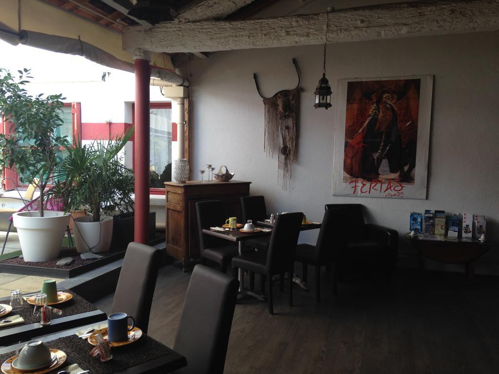 Hotel Cote Patio Ним Экстерьер фото