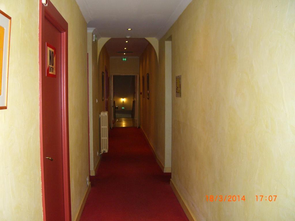 Hotel Cote Patio Ним Экстерьер фото