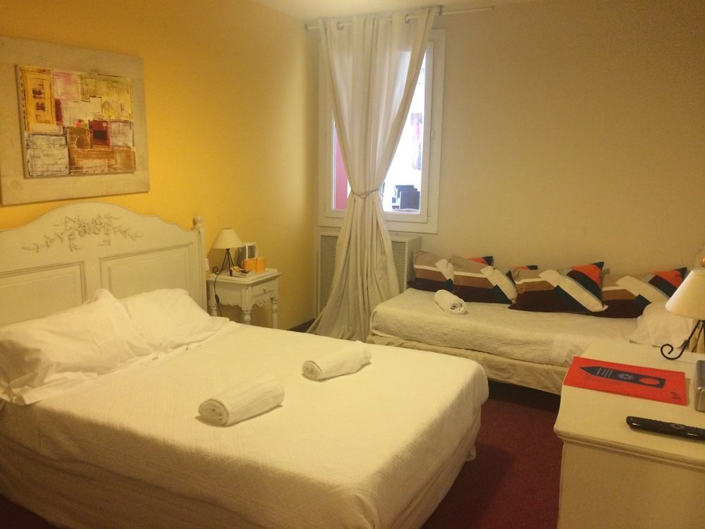 Hotel Cote Patio Ним Экстерьер фото