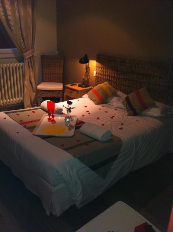 Hotel Cote Patio Ним Экстерьер фото