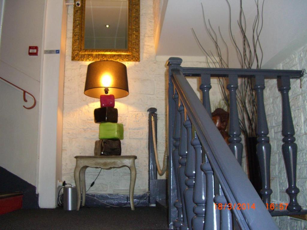 Hotel Cote Patio Ним Экстерьер фото