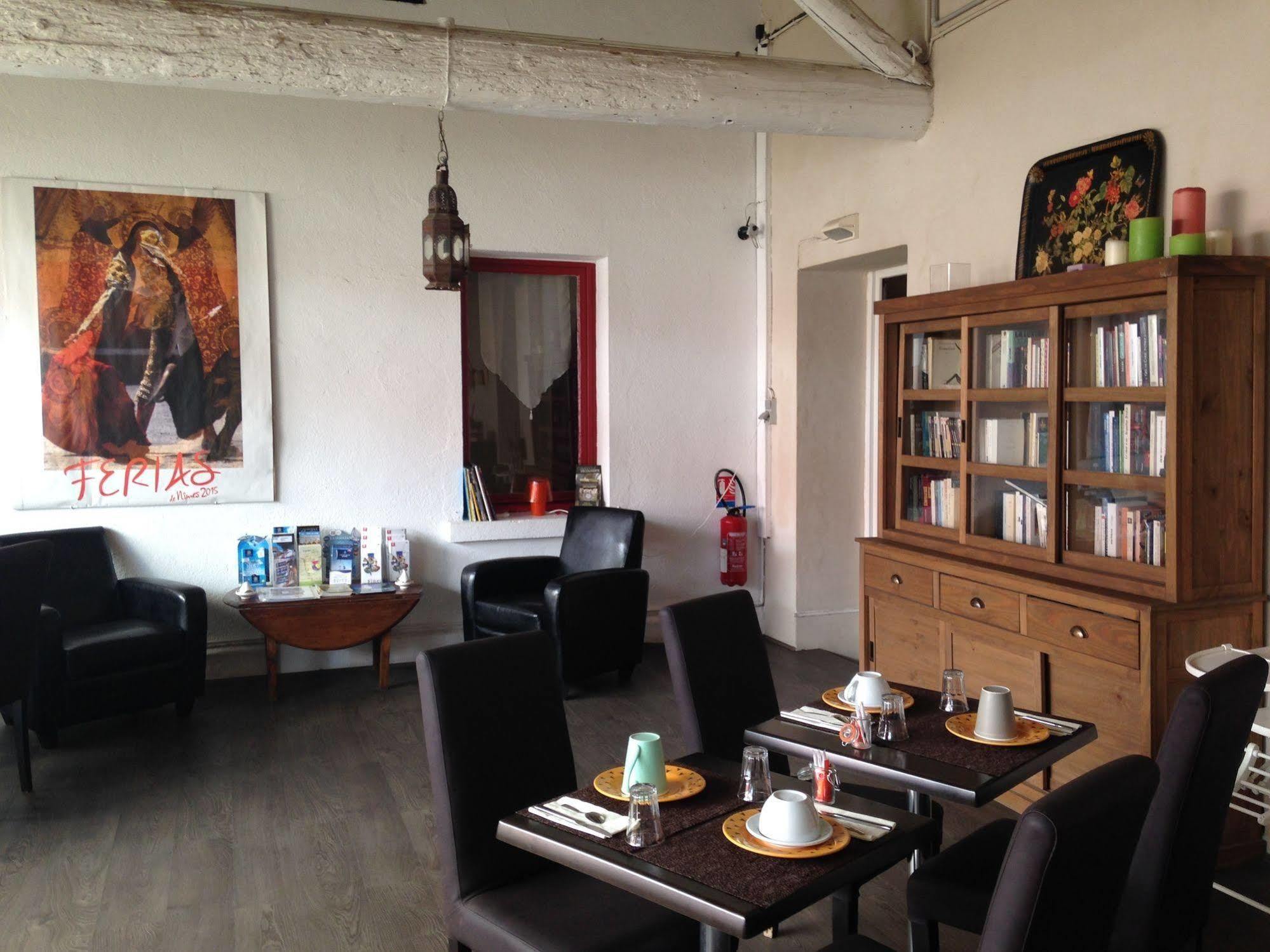 Hotel Cote Patio Ним Экстерьер фото